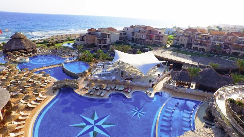 Atlantica Caldera Palace Hersonissos  Ngoại thất bức ảnh